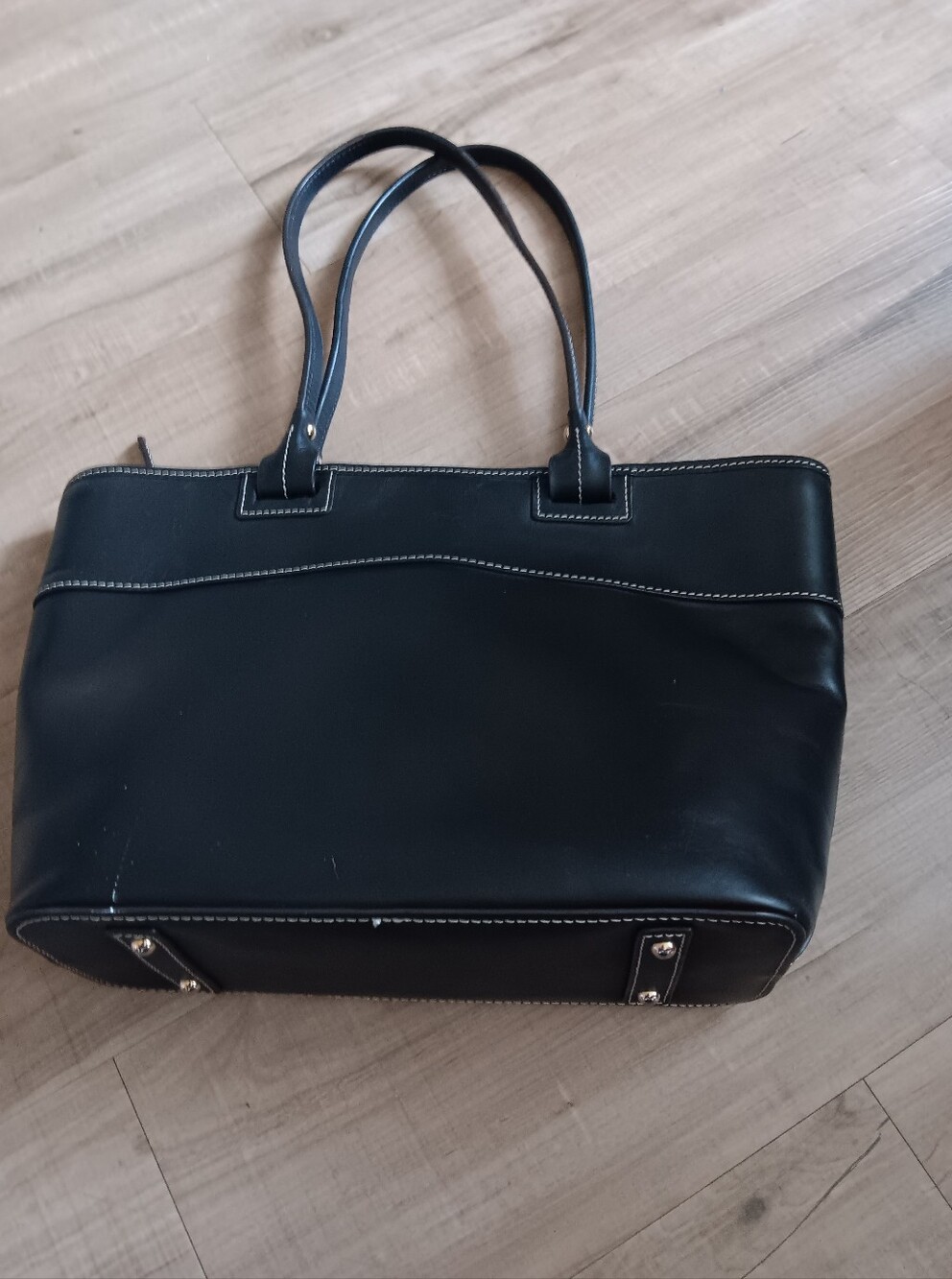 DOONEY & BOURKE Black Leather Tote Bag with Gold Zip Accent - Picture 3 of 6